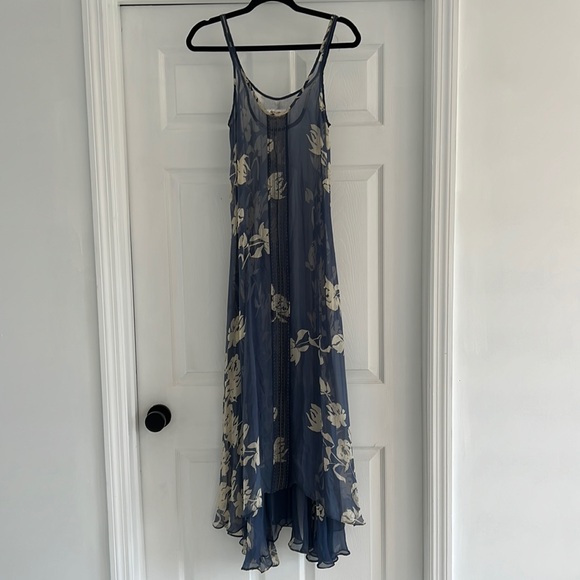 Johnny Was Dresses & Skirts - JOHNNY WAS Biya Floral Blue Sheer Silk Flowy Maxi Dress XS